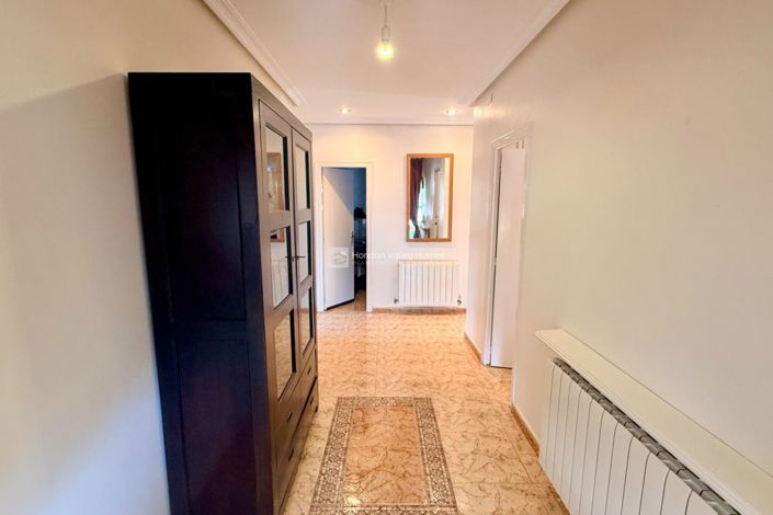 Image No.43-4 Bed Property for sale