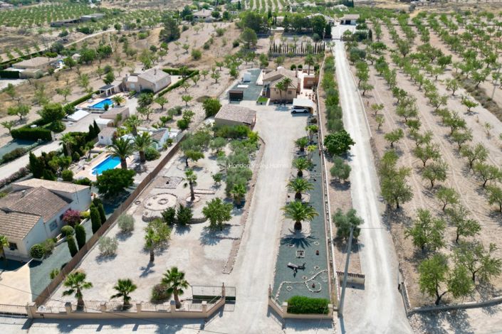 Image No.15-5 Bed Villa for sale