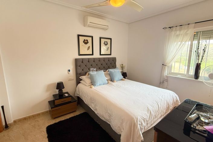 Image No.49-5 Bed Villa for sale