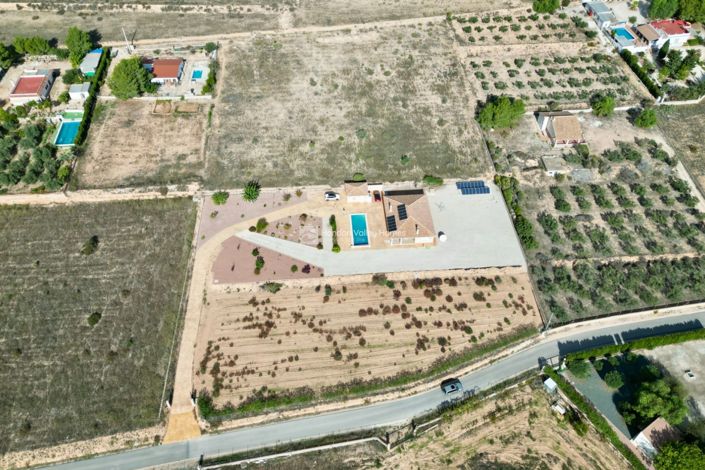 Image No.18-4 Bed Villa for sale