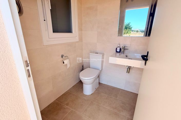 Image No.28-4 Bed Villa for sale