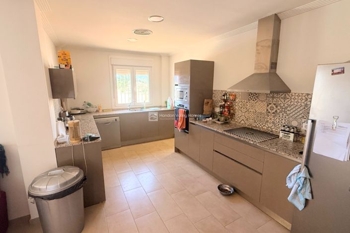 Image No.40-4 Bed Villa for sale