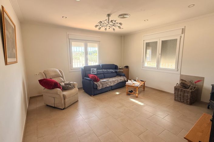 Image No.42-4 Bed Villa for sale