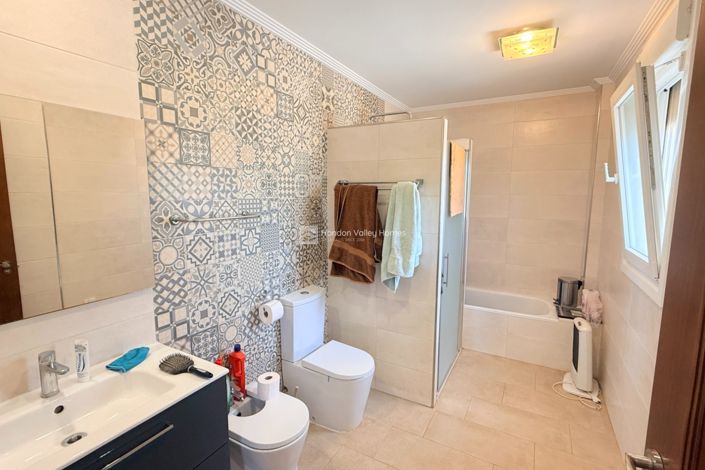 Image No.48-4 Bed Villa for sale