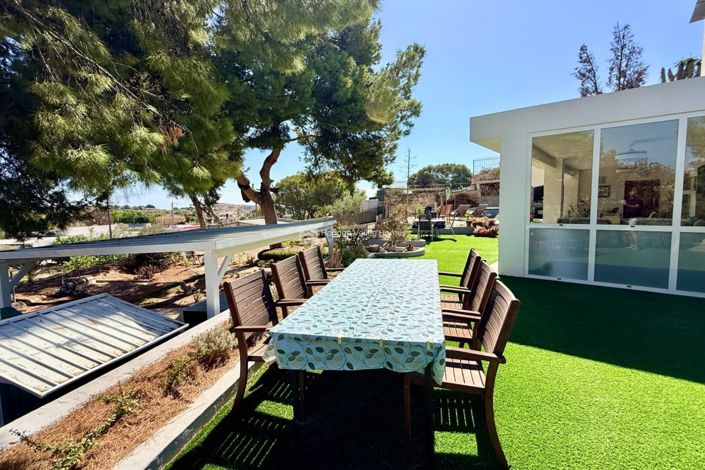 Image No.12-4 Bed Villa for sale