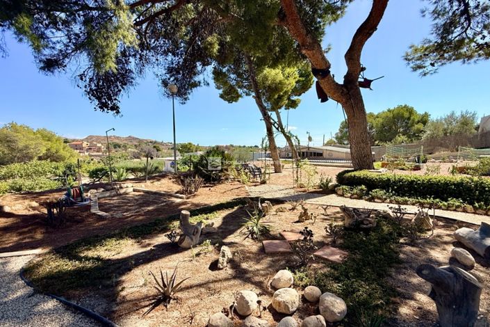 Image No.17-4 Bed Villa for sale