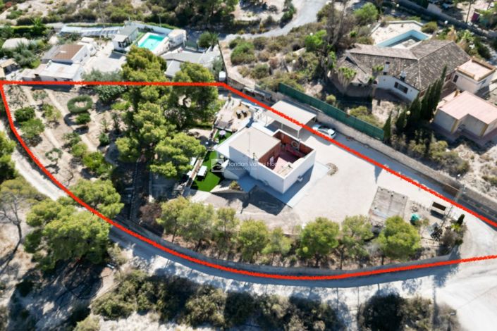 Image No.4-4 Bed Villa for sale