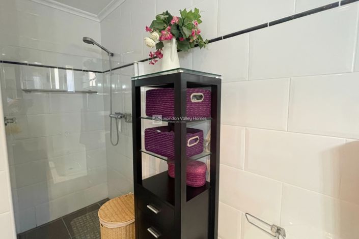 Image No.32-4 Bed Villa for sale