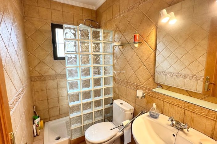 Image No.25-3 Bed Villa for sale