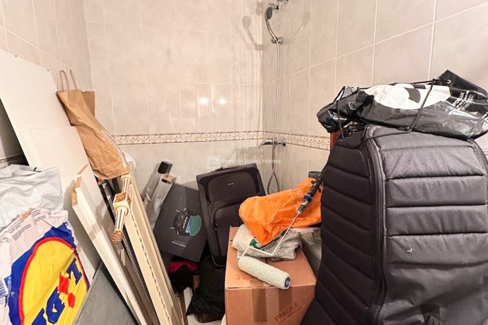 Image No.29-3 Bed Property for sale