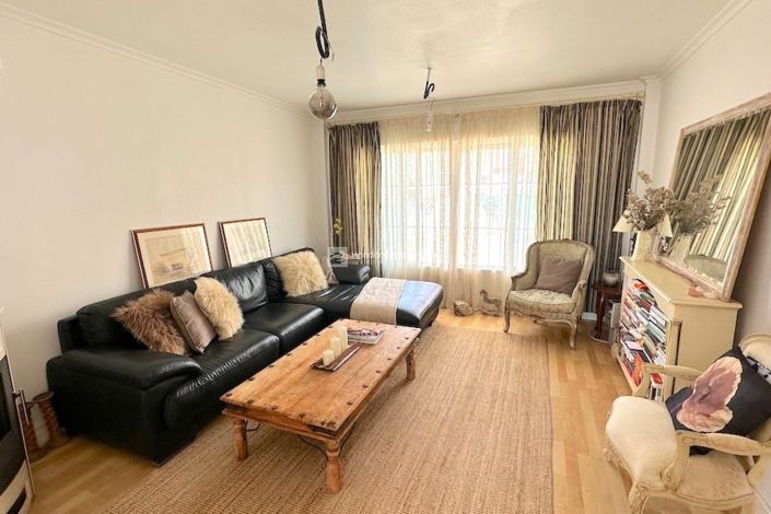 Image No.6-3 Bed Property for sale