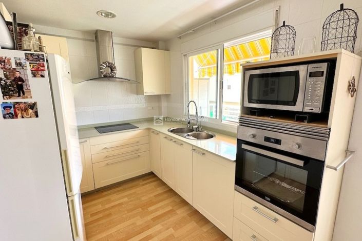 Image No.8-3 Bed Property for sale