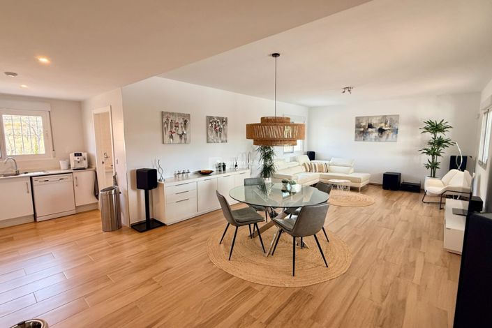 Image No.34-3 Bed Villa for sale