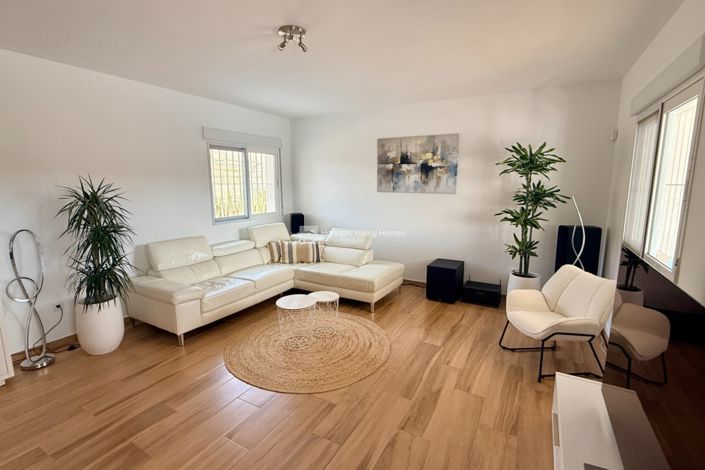 Image No.36-3 Bed Villa for sale