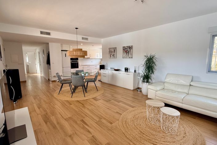 Image No.39-3 Bed Villa for sale