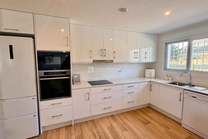 Image No.42-3 Bed Villa for sale