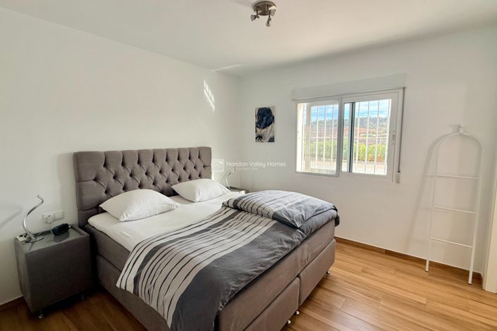 Image No.47-3 Bed Villa for sale