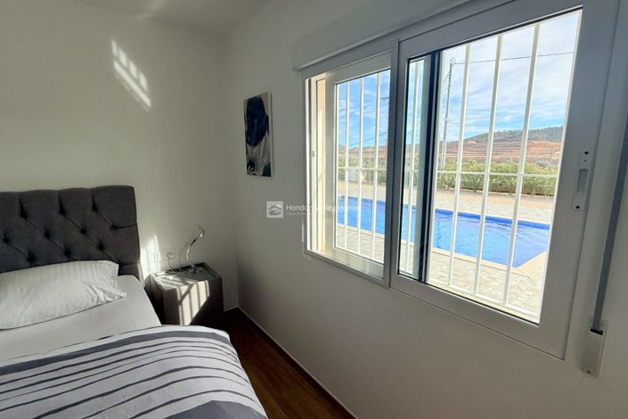 Image No.48-3 Bed Villa for sale