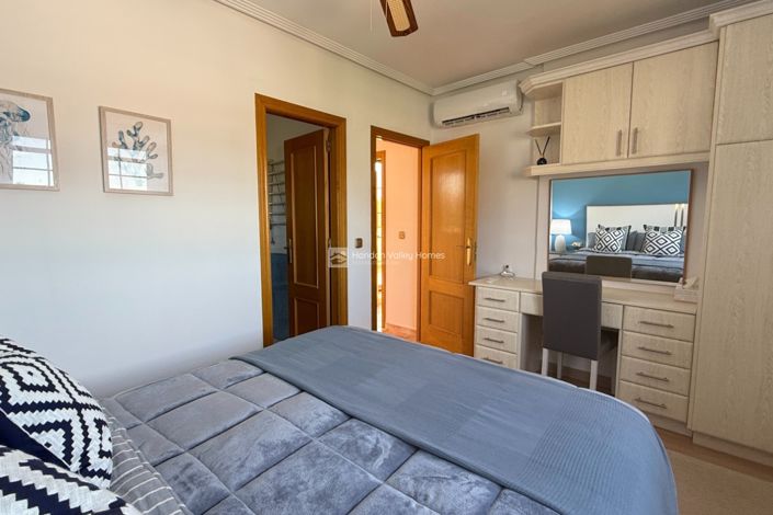 Image No.47-3 Bed Villa for sale