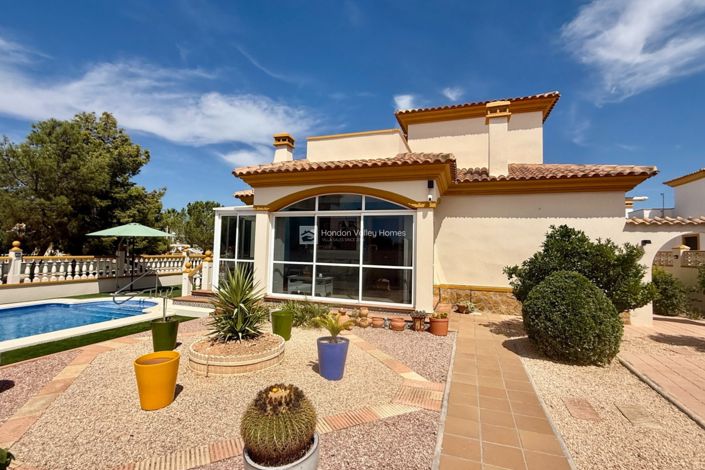 Image No.9-3 Bed Villa for sale