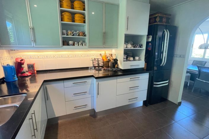 Image No.24-4 Bed Villa for sale