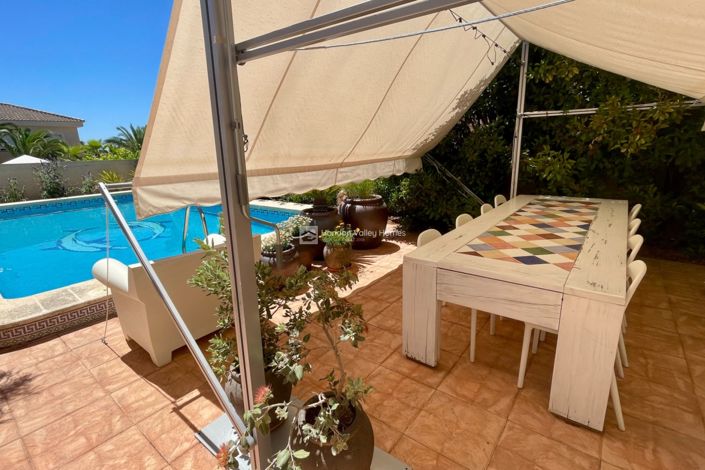 Image No.6-4 Bed Villa for sale