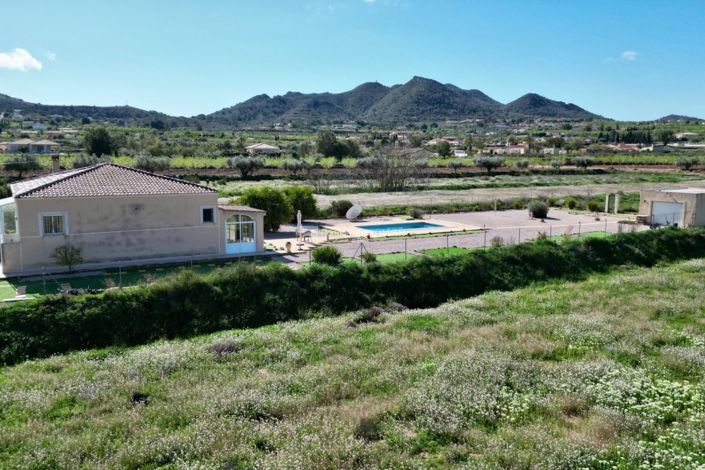 Image No.14-3 Bed Villa for sale