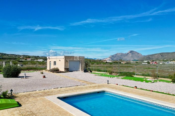 Image No.18-3 Bed Villa for sale