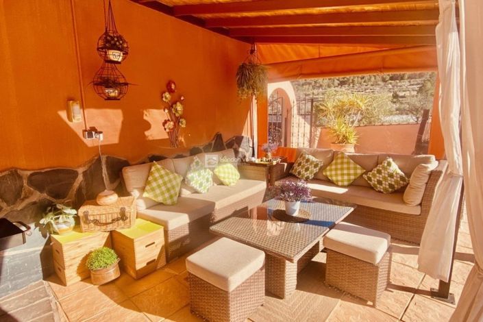 Image No.15-5 Bed Property for sale