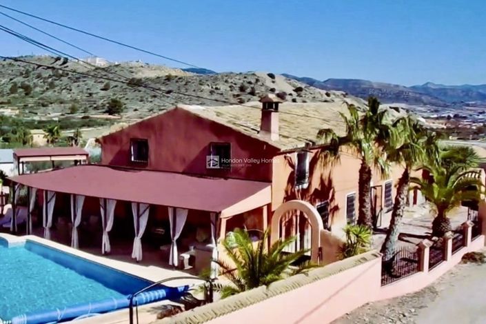 Image No.6-5 Bed Property for sale