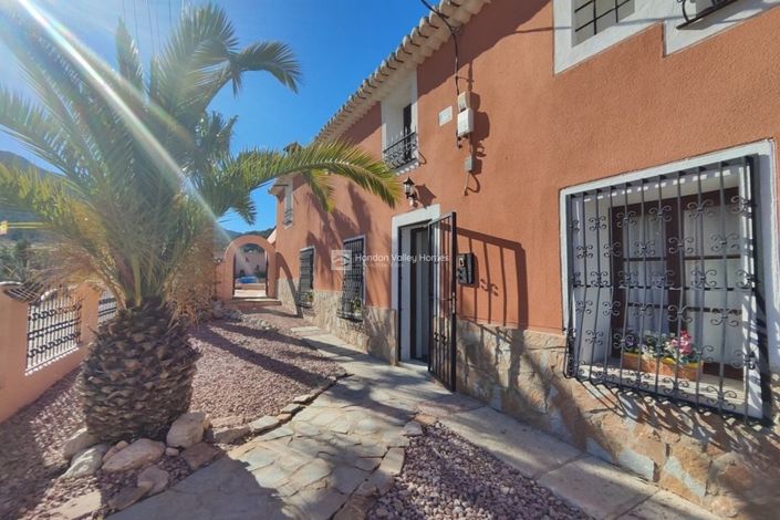 Image No.9-5 Bed Property for sale