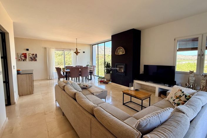 Image No.30-7 Bed Villa for sale