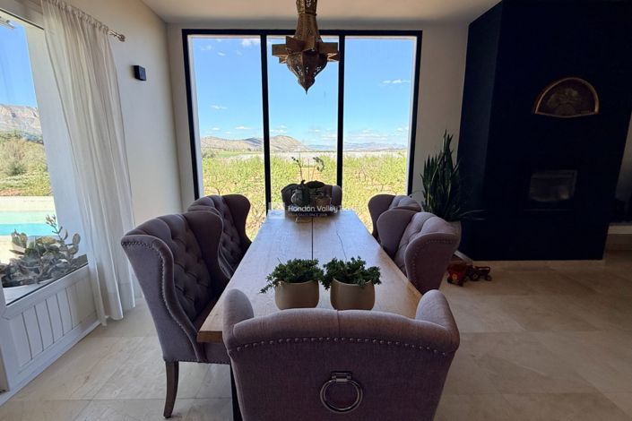 Image No.33-7 Bed Villa for sale