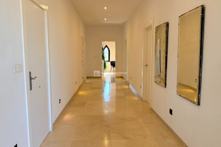 Image No.51-7 Bed Villa for sale