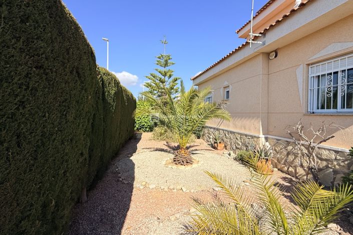 Image No.12-3 Bed Villa for sale