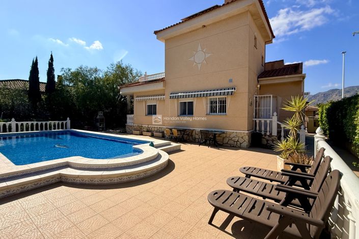 Image No.4-3 Bed Villa for sale