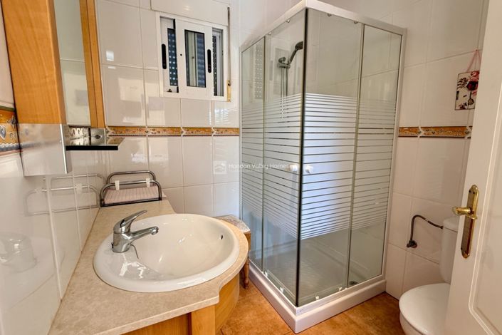 Image No.31-3 Bed Villa for sale