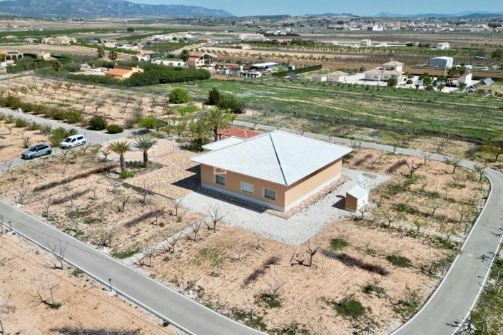 Image No.12-4 Bed Property for sale