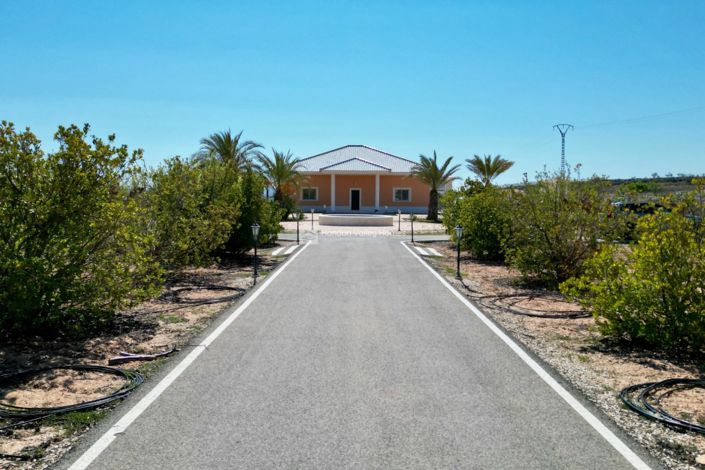 Image No.22-4 Bed Property for sale