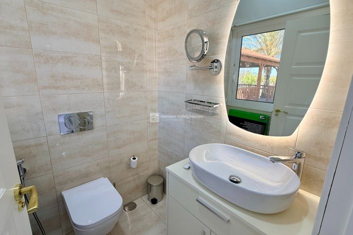 Image No.35-4 Bed Property for sale