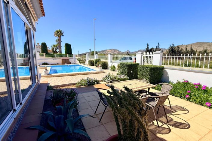 Image No.15-3 Bed Property for sale