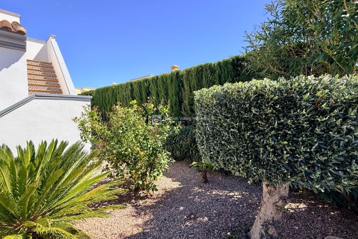 Image No.20-3 Bed Property for sale