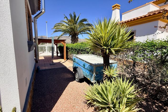 Image No.26-3 Bed Property for sale