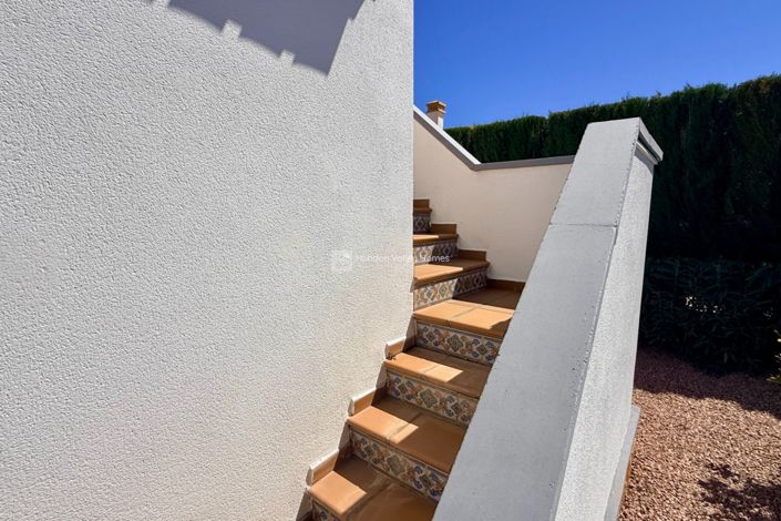 Image No.27-3 Bed Property for sale