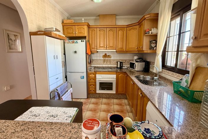 Image No.43-3 Bed Property for sale