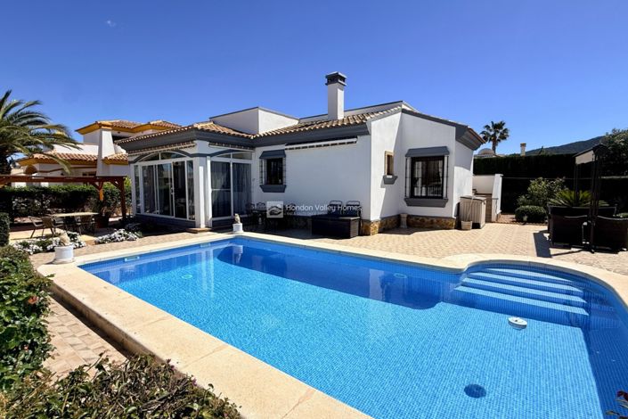 Image No.9-3 Bed Property for sale