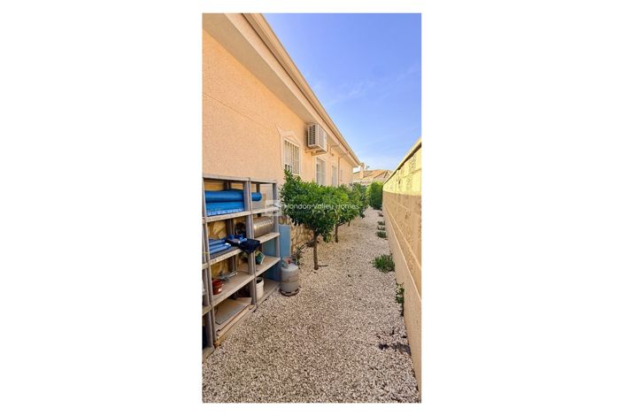 Image No.16-2 Bed Property for sale