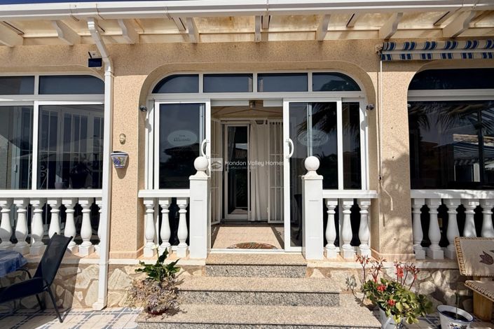 Image No.24-2 Bed Property for sale