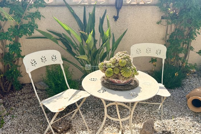 Image No.28-2 Bed Property for sale