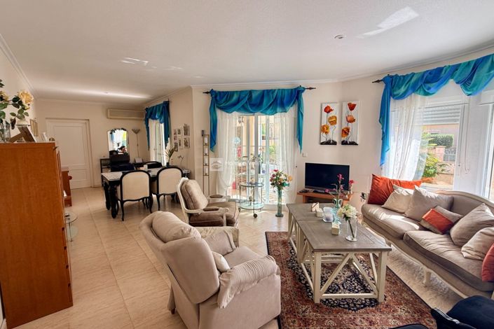 Image No.30-2 Bed Property for sale